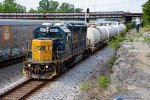 CSX 2804 pulls a local by Coffey's Cliff